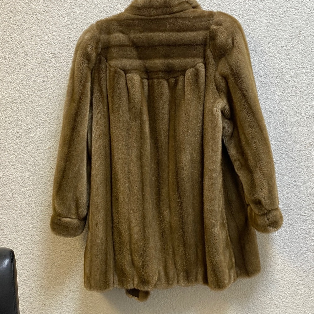 vintage Tissavel France faux fur coat, known luxury - Picture 5 of 7